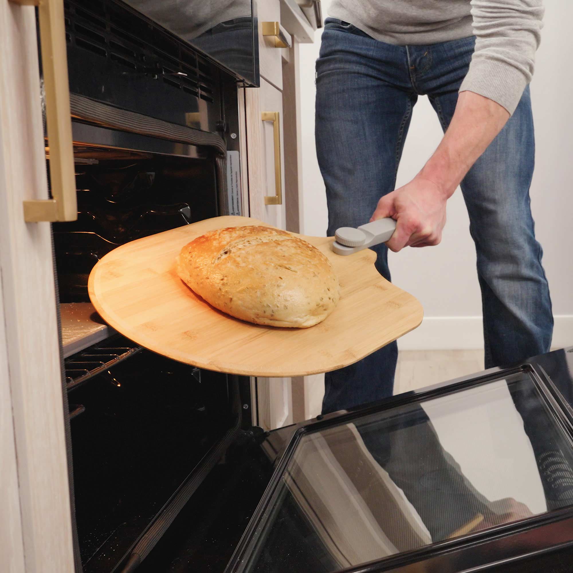 Bamboo Pizza Peel with Folding Handle, 12x14-Inch - Image 3