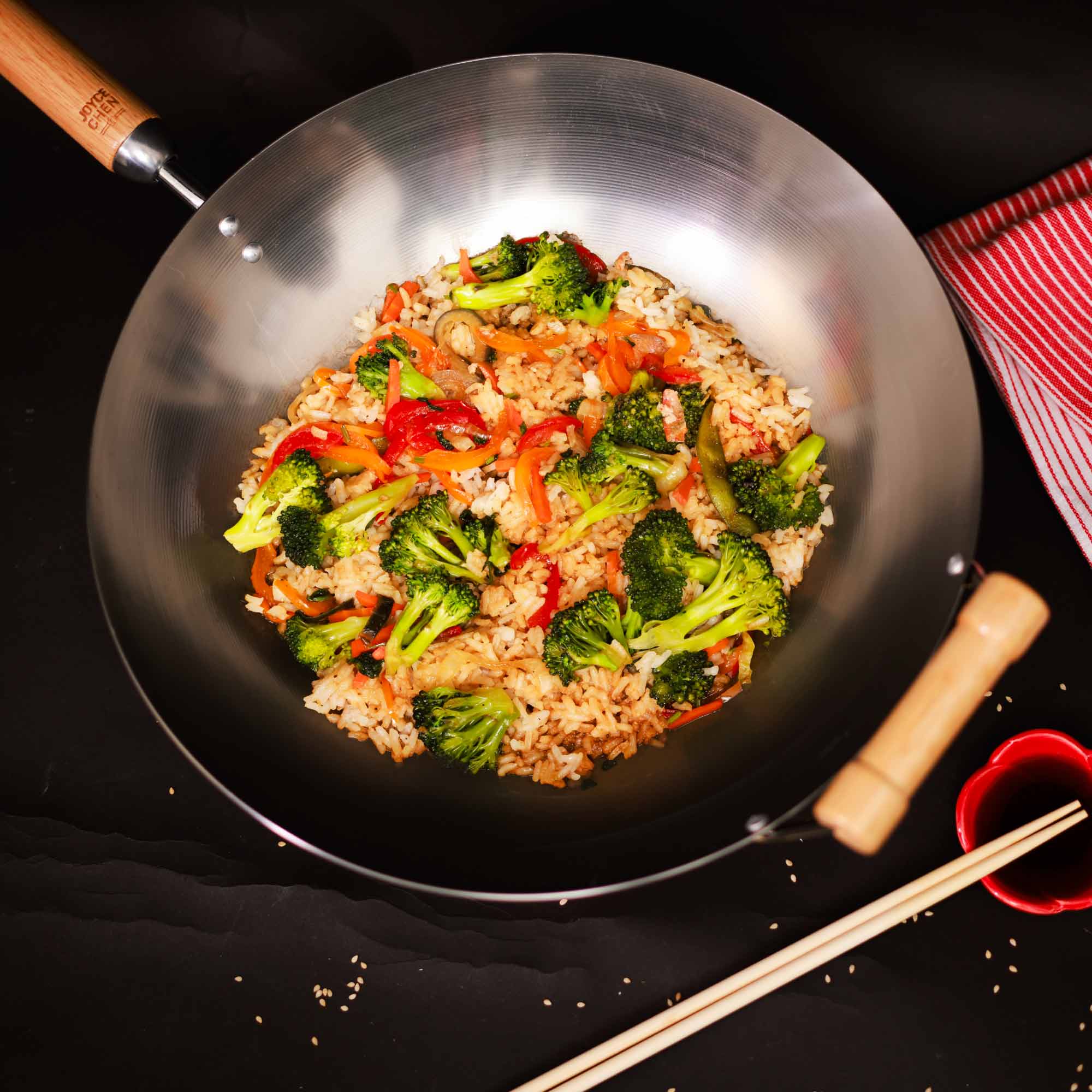 Classic Series 14-Inch Round Bottom Carbon Steel Wok with Birch Handles - Image 3