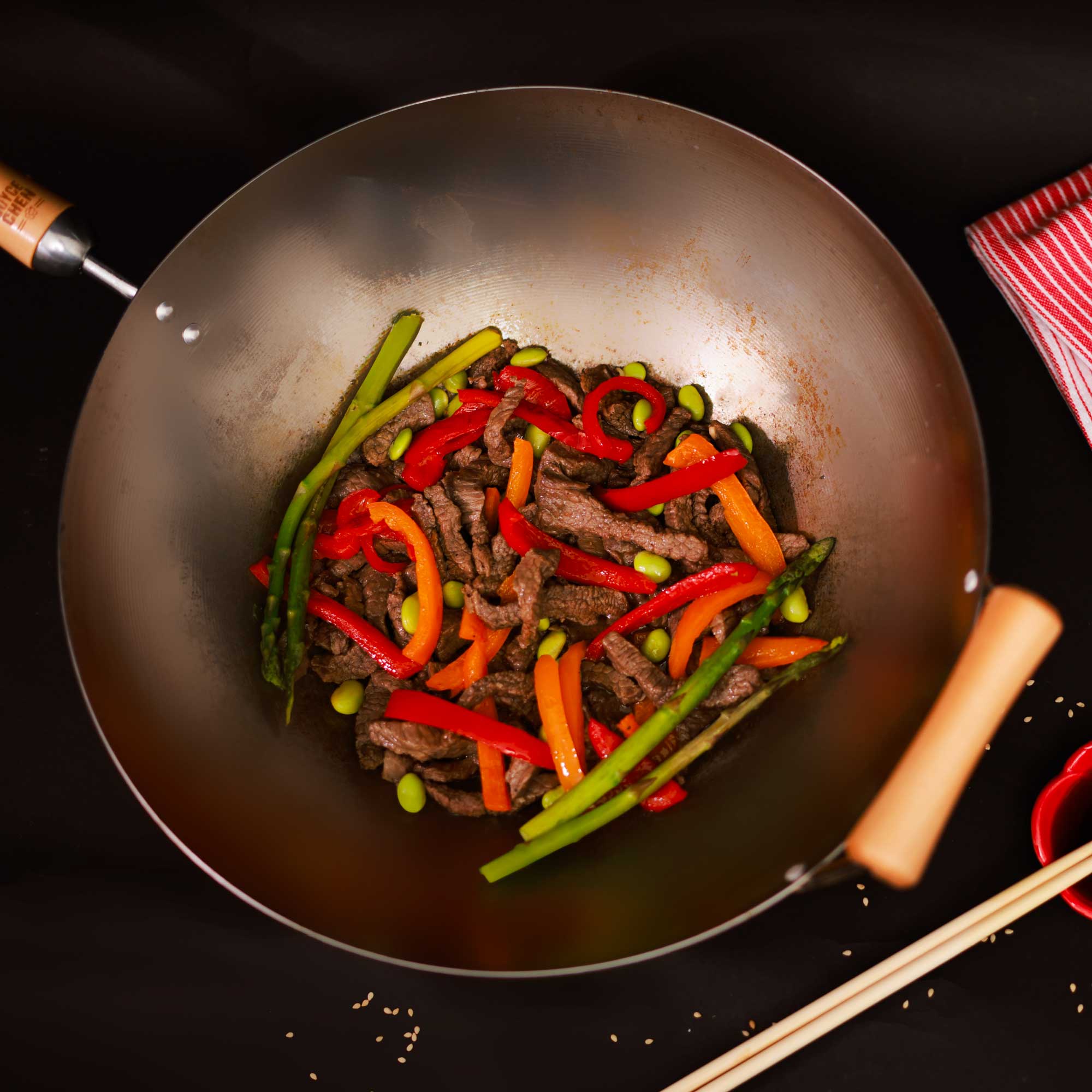 Classic Series 14-Inch Carbon Steel Flat Bottom Wok with Birch Handles - Image 3