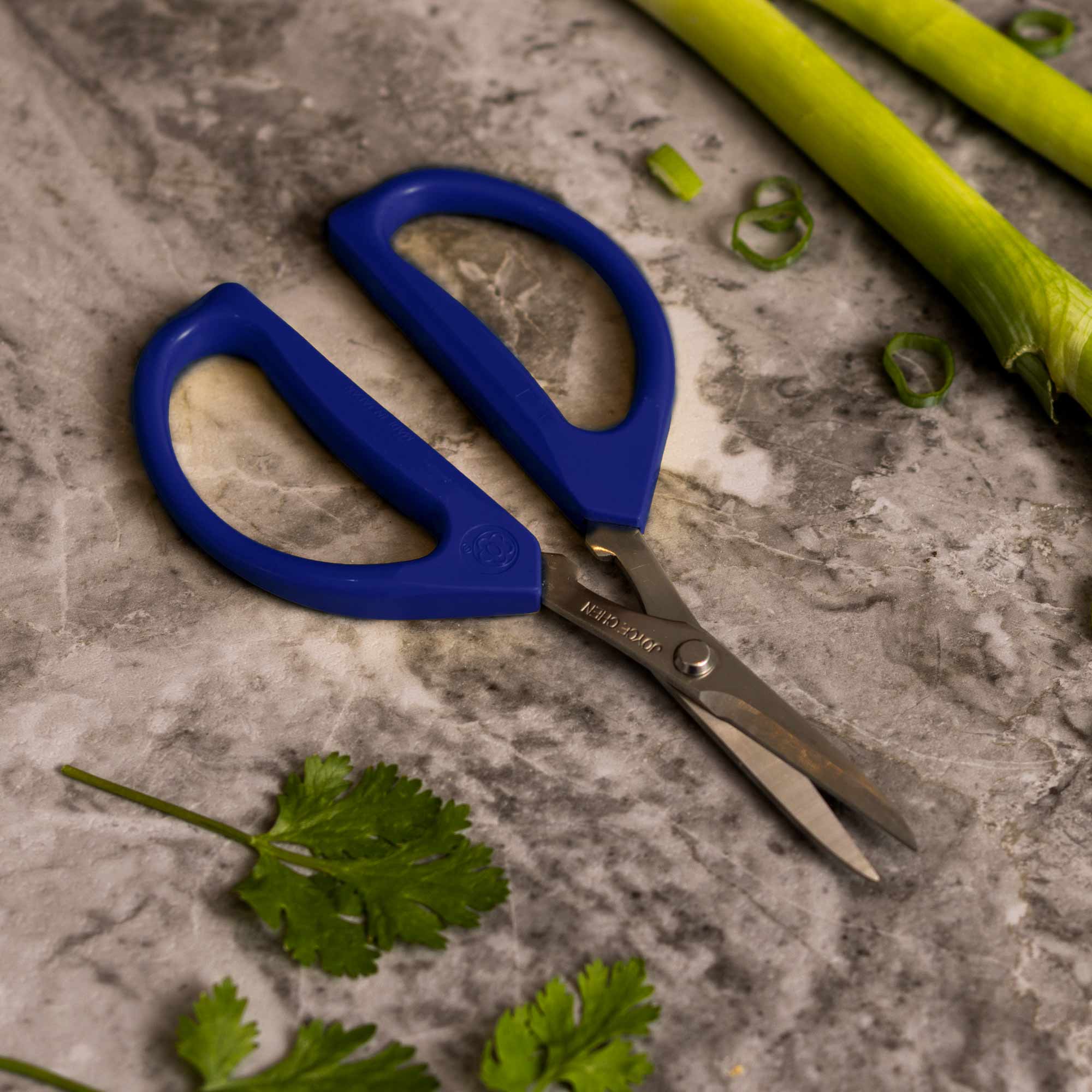 Original Unlimited Kitchen Scissors with Blue Handles - Image 3