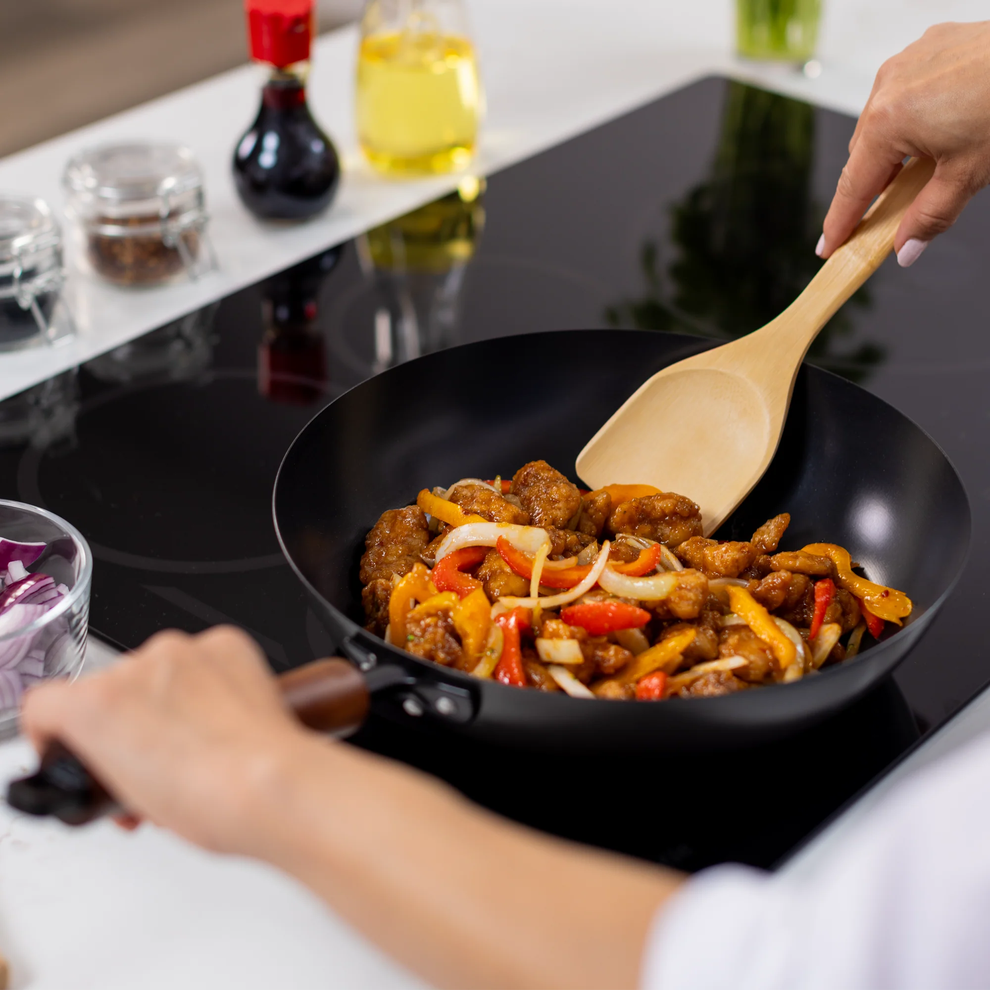Classic Series 12-Inch Carbon Steel Ceramic Nonstick Stir Fry Pan - Image 5