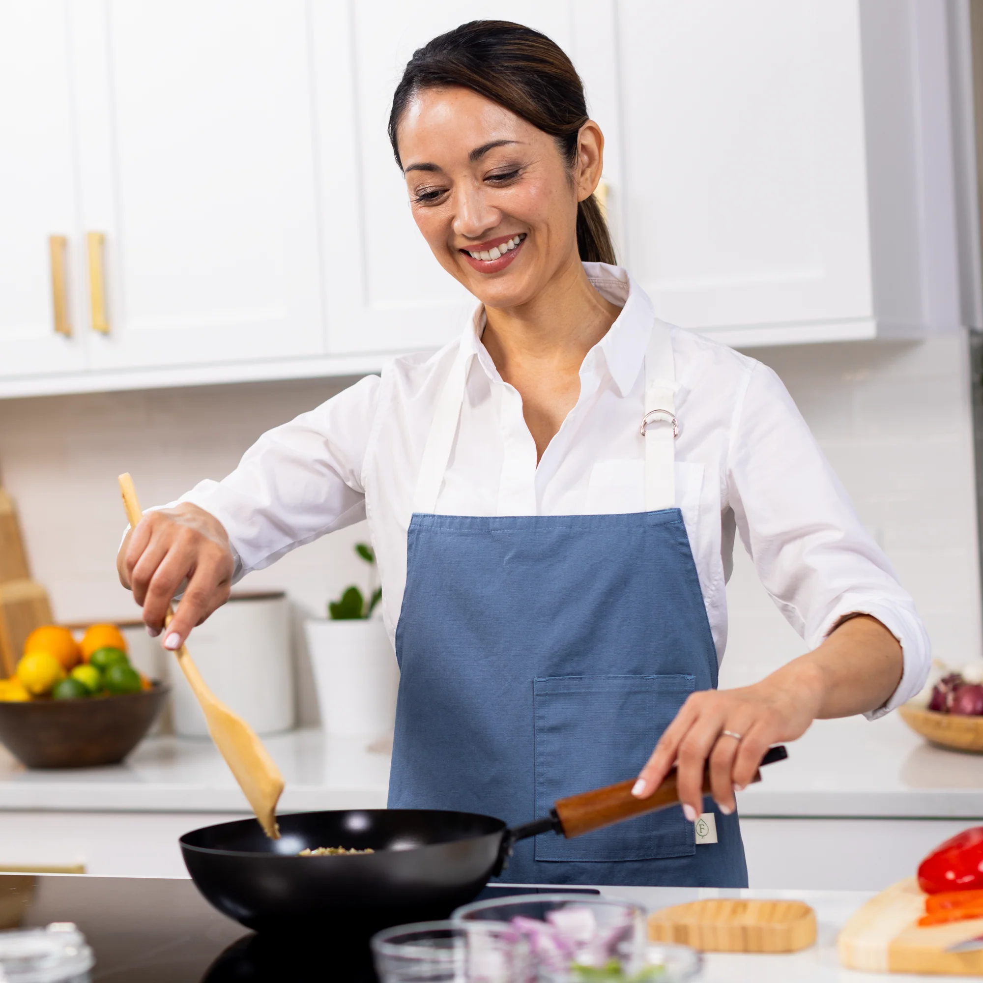 Classic Series 9.5-Inch Carbon Steel Ceramic Nonstick Stir Fry Pan - Image 3