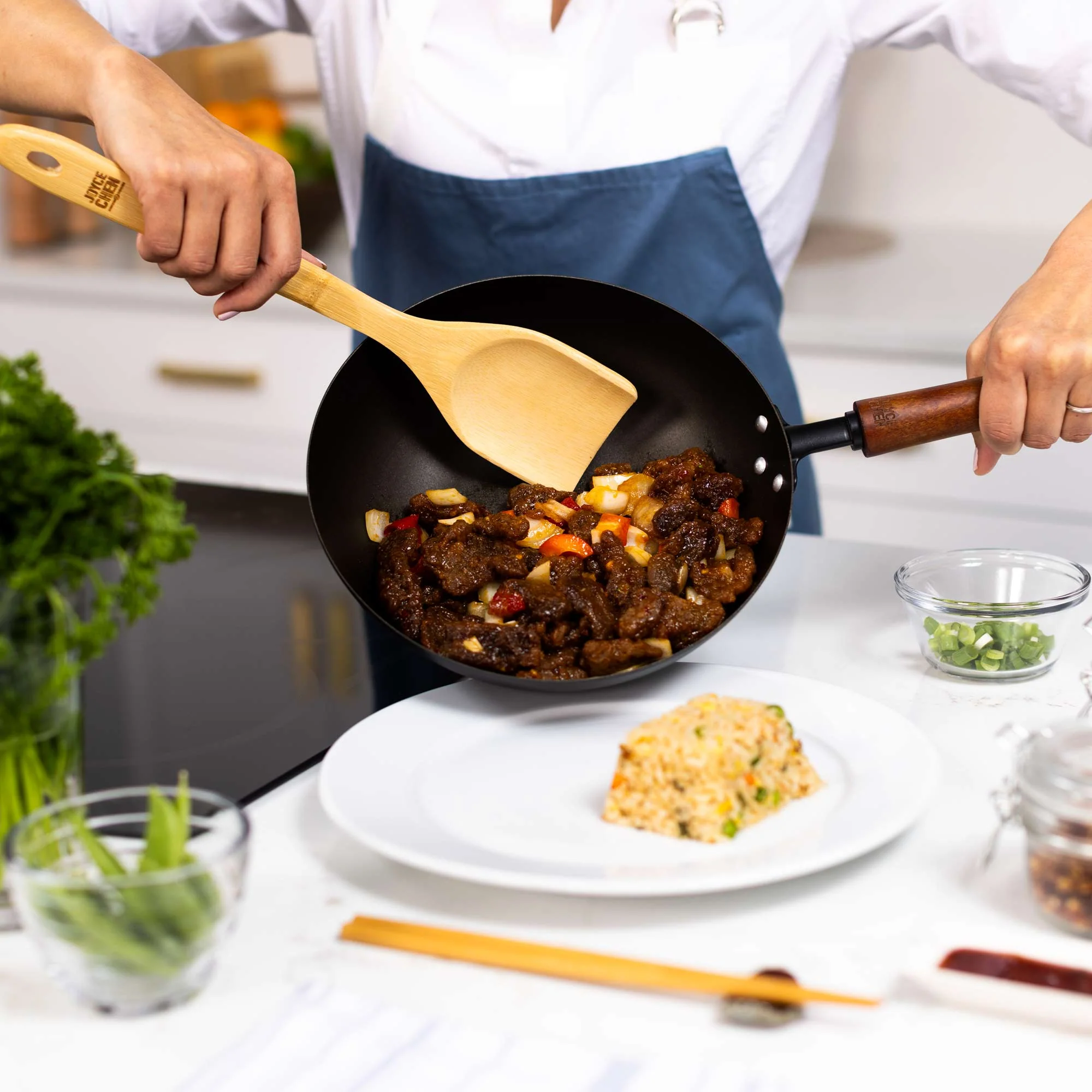 Classic Series 9.5-Inch Carbon Steel Preseasoned Stir Fry Pan - Image 4