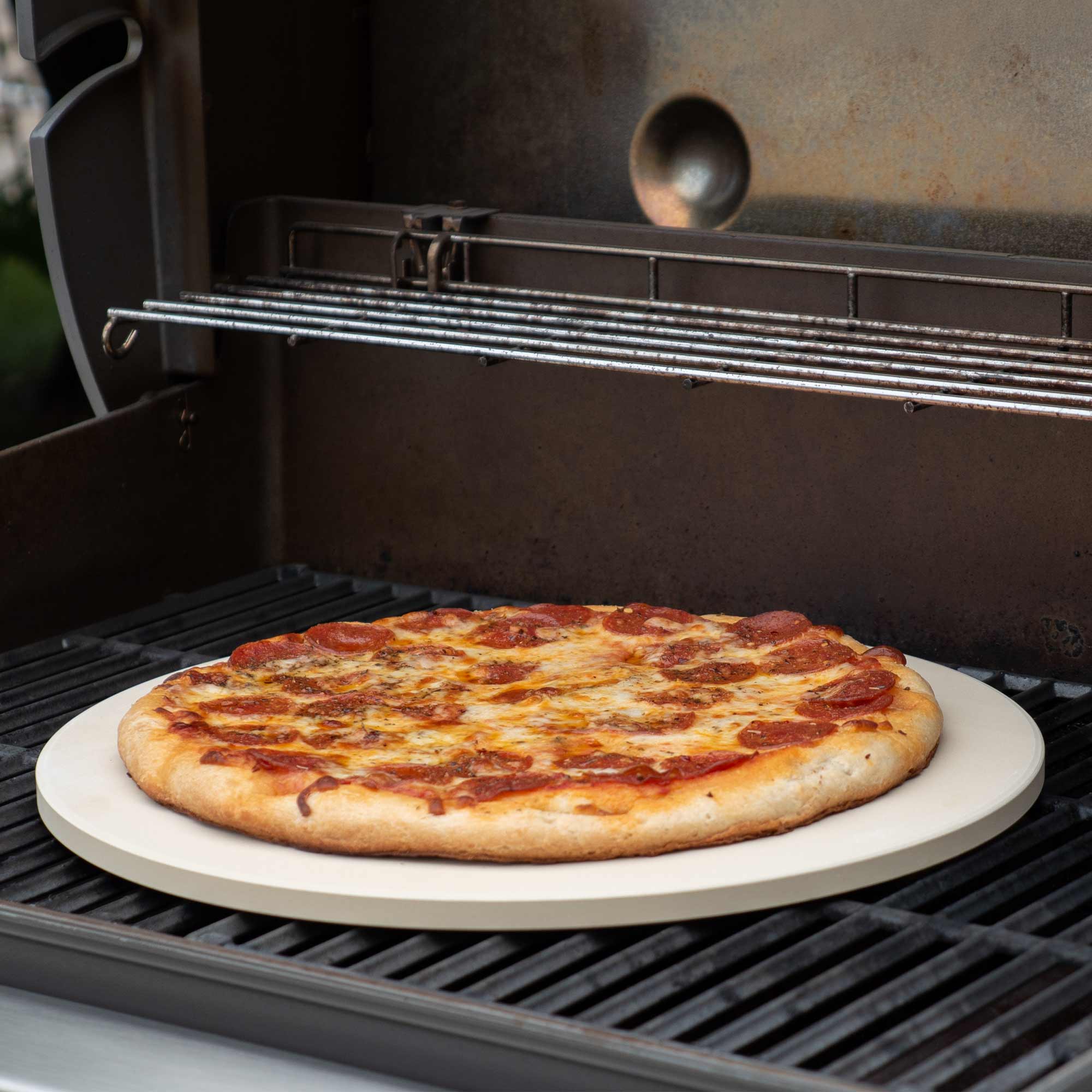 Round Pizza Stone, 16-Inch - Image 3