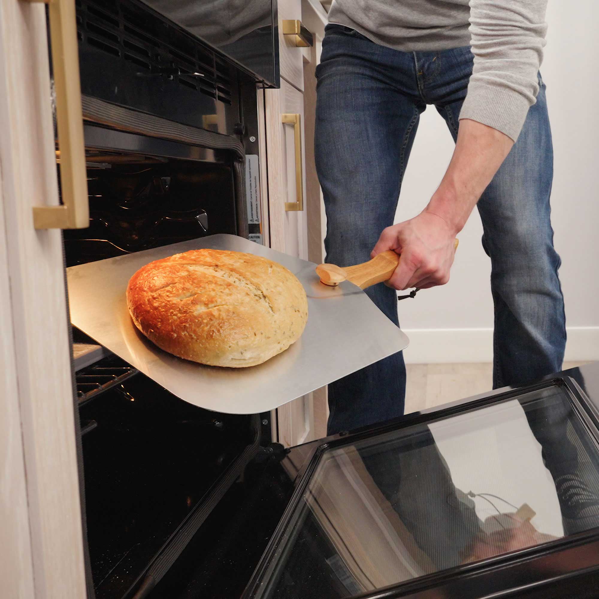Pizza Peel With Folding Handle, 14x16-Inch - Image 3