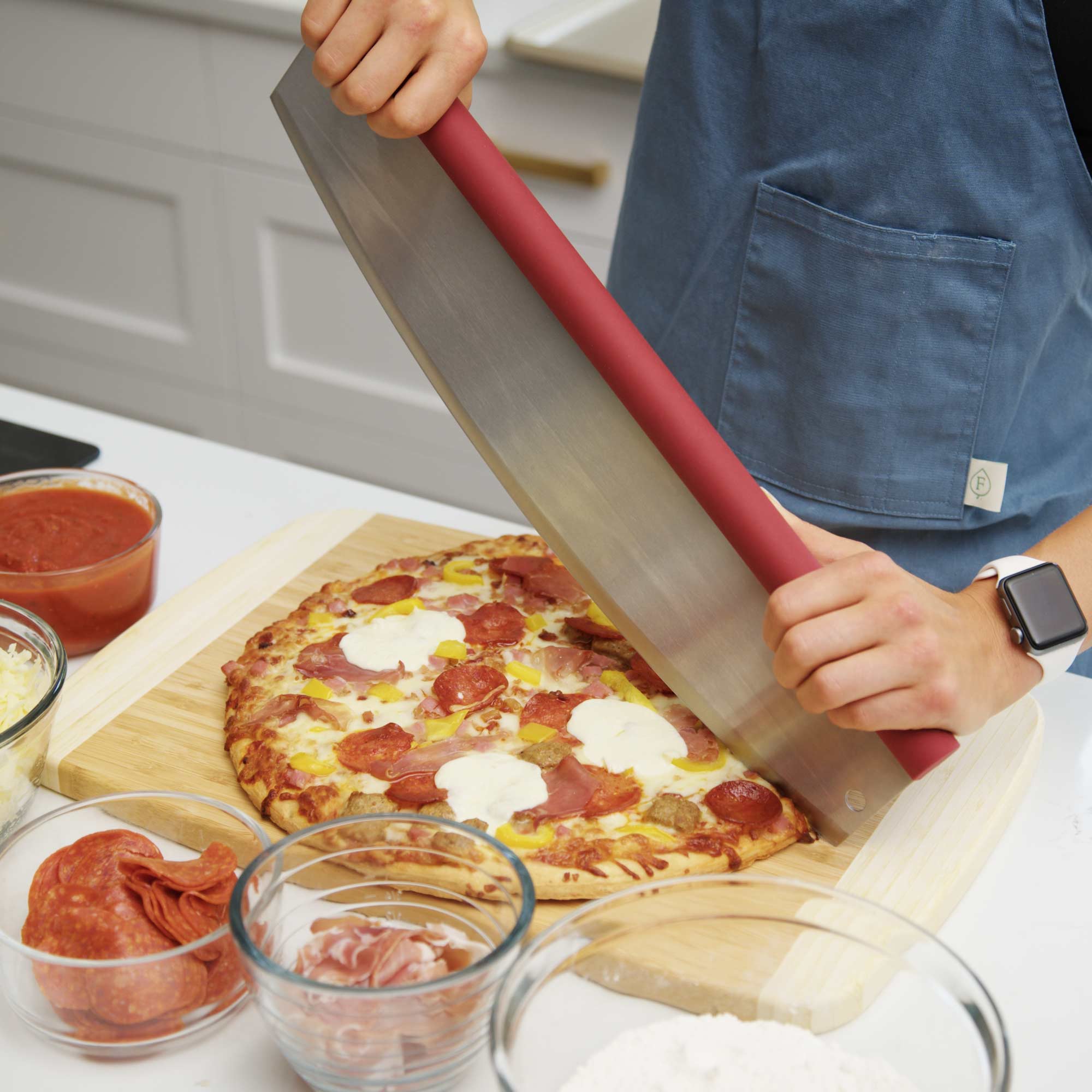 Pizza Rocker with Comfort Grip Handle, 18-Inch - Image 5